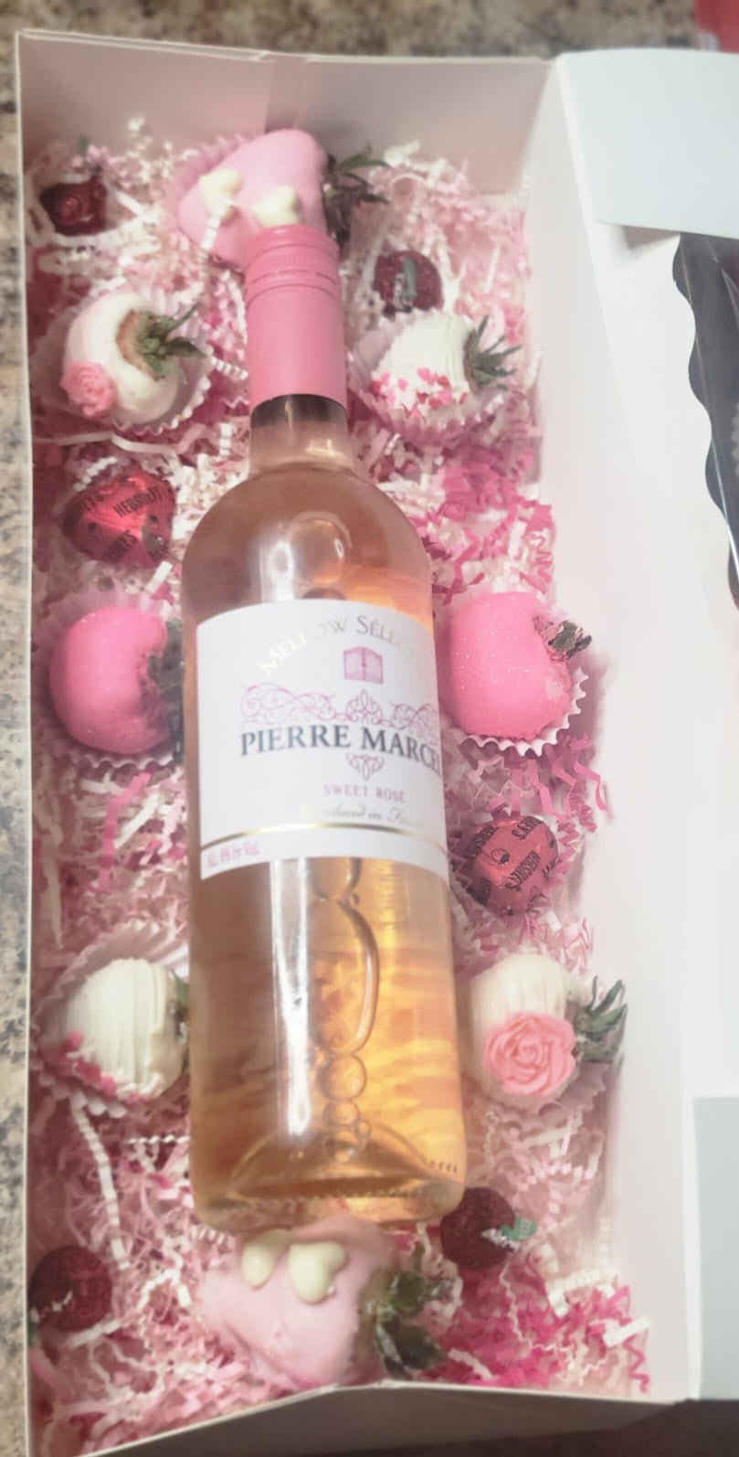 Chocolate Covered Strawberry: Wine Box - Savoury Cravings Company